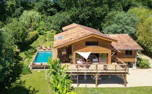 House in Bayonne, Nouvelle-Aquitaine, France 1