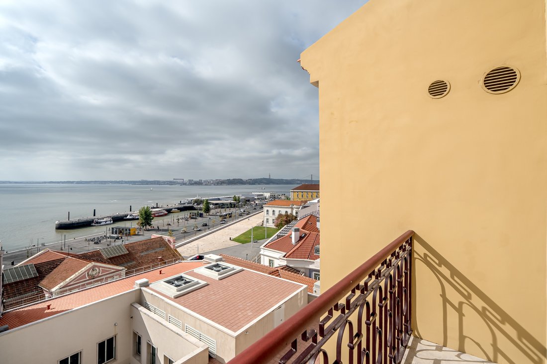 Apartment in Santa Maria Maior, Lisbon, Portugal 4 - 17957795