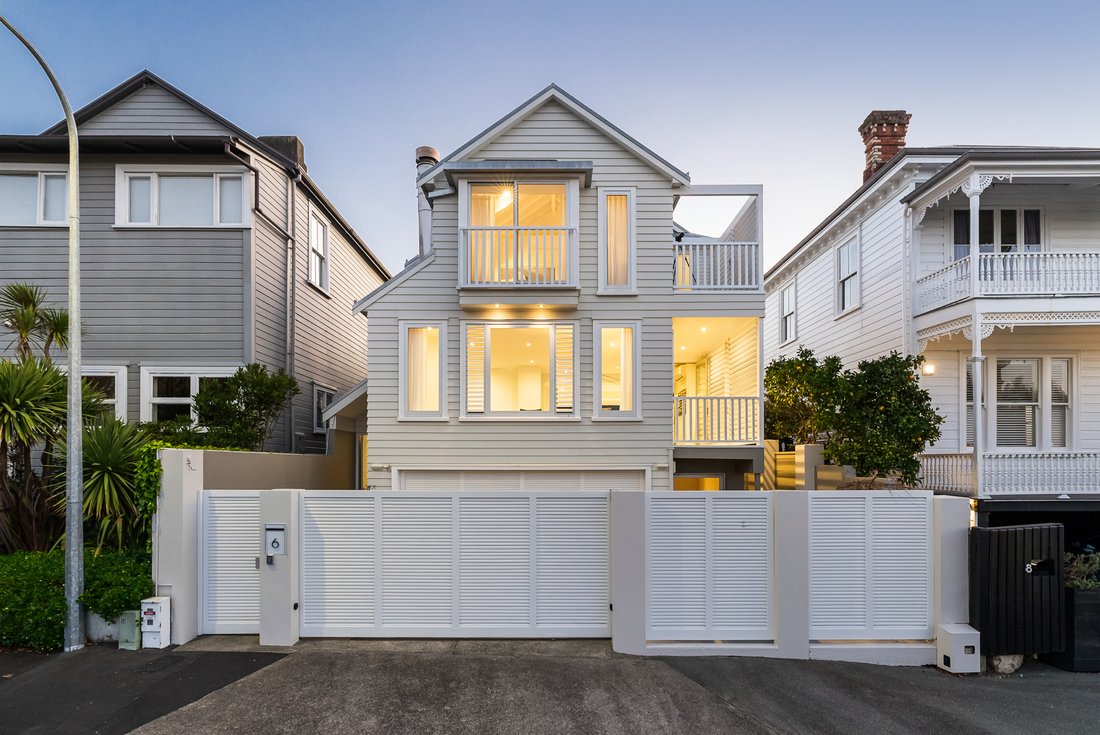 Auckland, Auckland, New Zealand 2 - 17963160