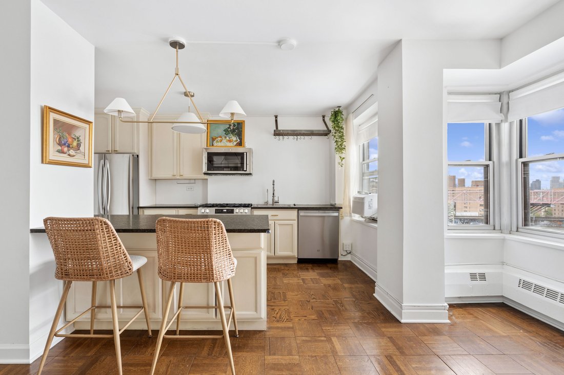 Co Op in New York, New York, United States 5 - 17963173