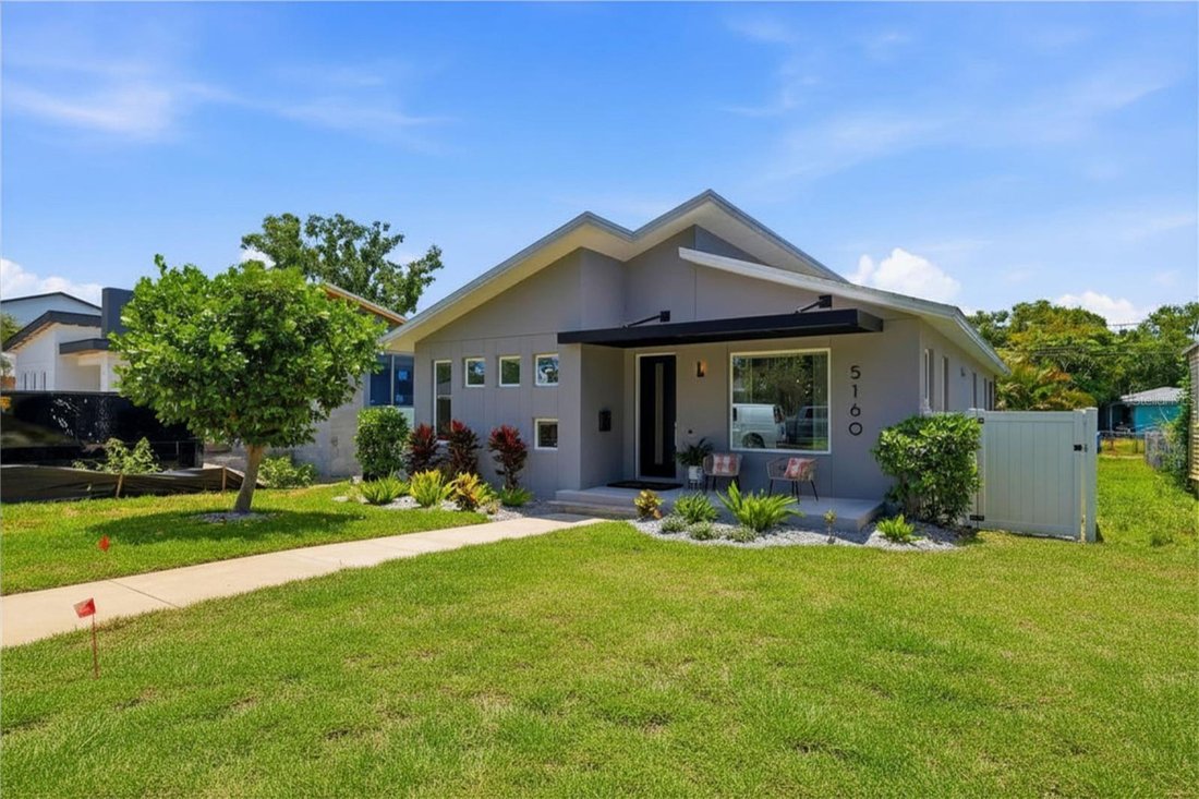 House in St. Petersburg, Florida, United States 1 - 17958018