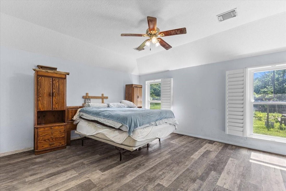 House in Conroe, Texas, United States 3 - 17916956