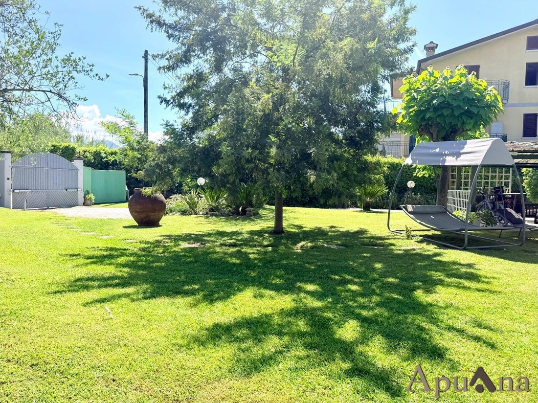 Country House in Poveromo, Massa, Italy 4 - 17962098