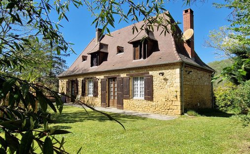 Maison à Savignac-de-Miremont, Nouvelle-Aquitaine, France 1