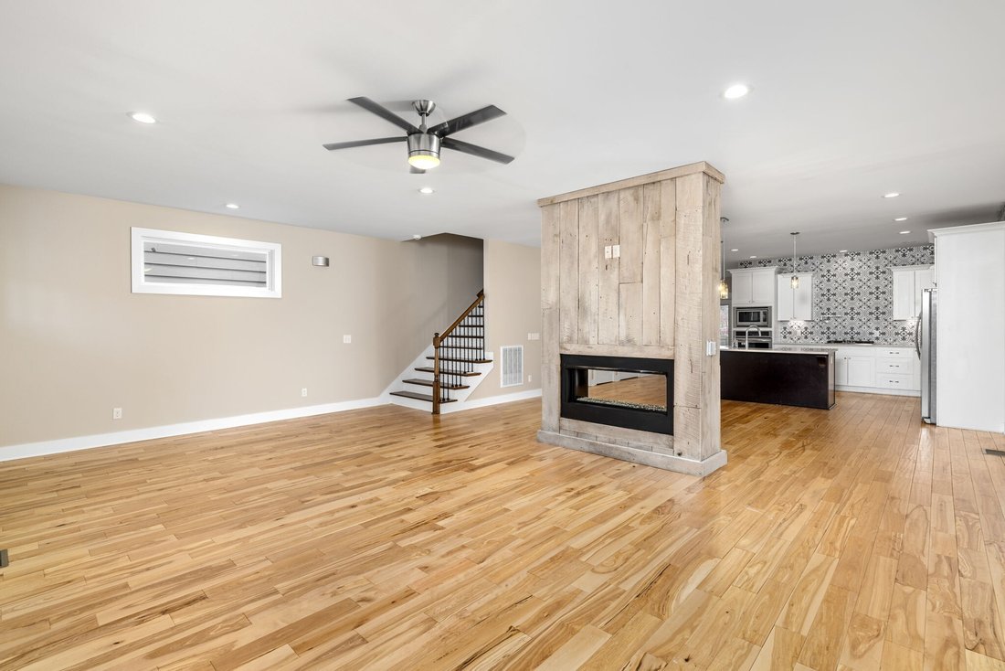 Co Op in Nashville, Tennessee, United States 5 - 17958055