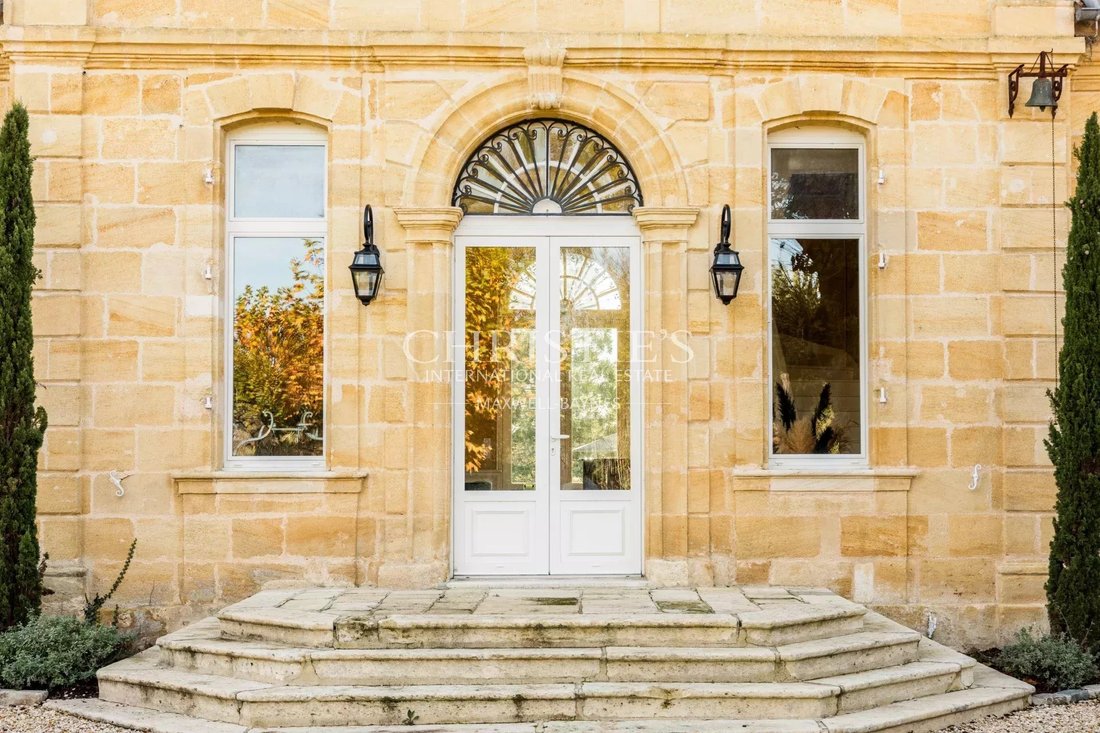Estate in Quinsac, Nouvelle-Aquitaine, France 3 - 17959495