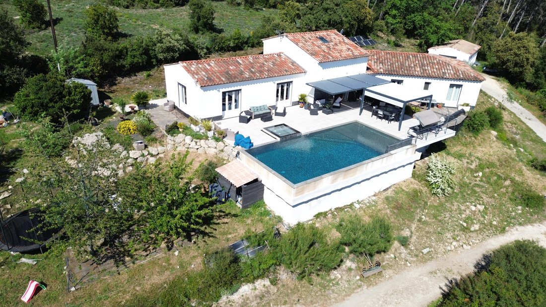 Villa in Est, Lorgues, France 1 - 17958782