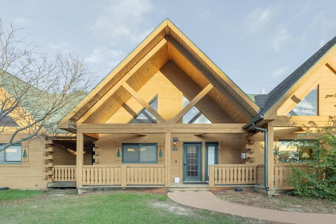 Warrens, Wisconsin, United States 2 - 17957896