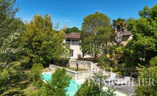 Late 16 Th C Castle 28 Hectares Pool Tennis Court