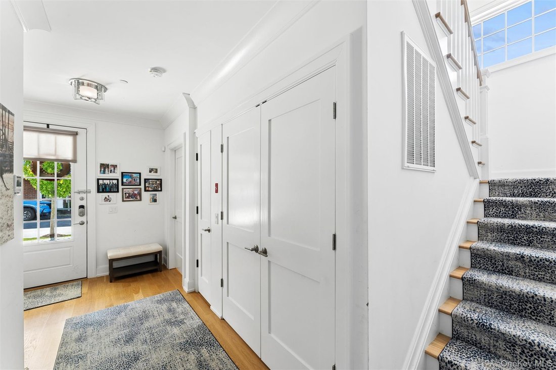 Condo in Roslyn, New York, United States 5 - 17959171