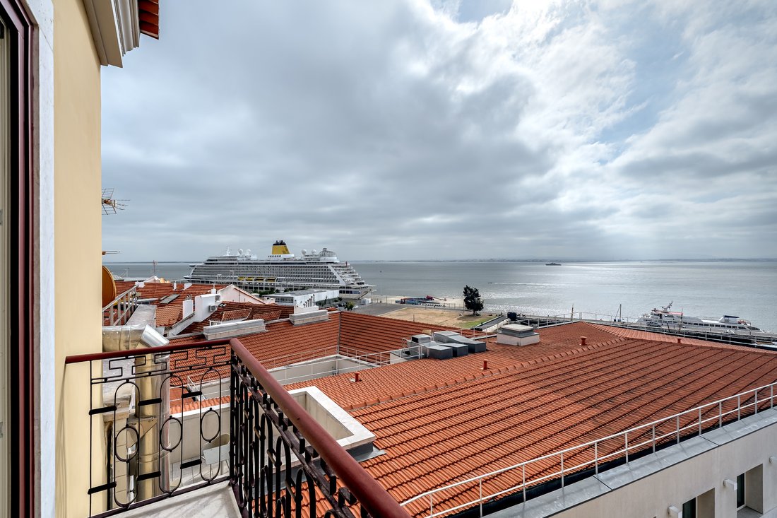 Apartment in Santa Maria Maior, Lisbon, Portugal 5 - 17957795
