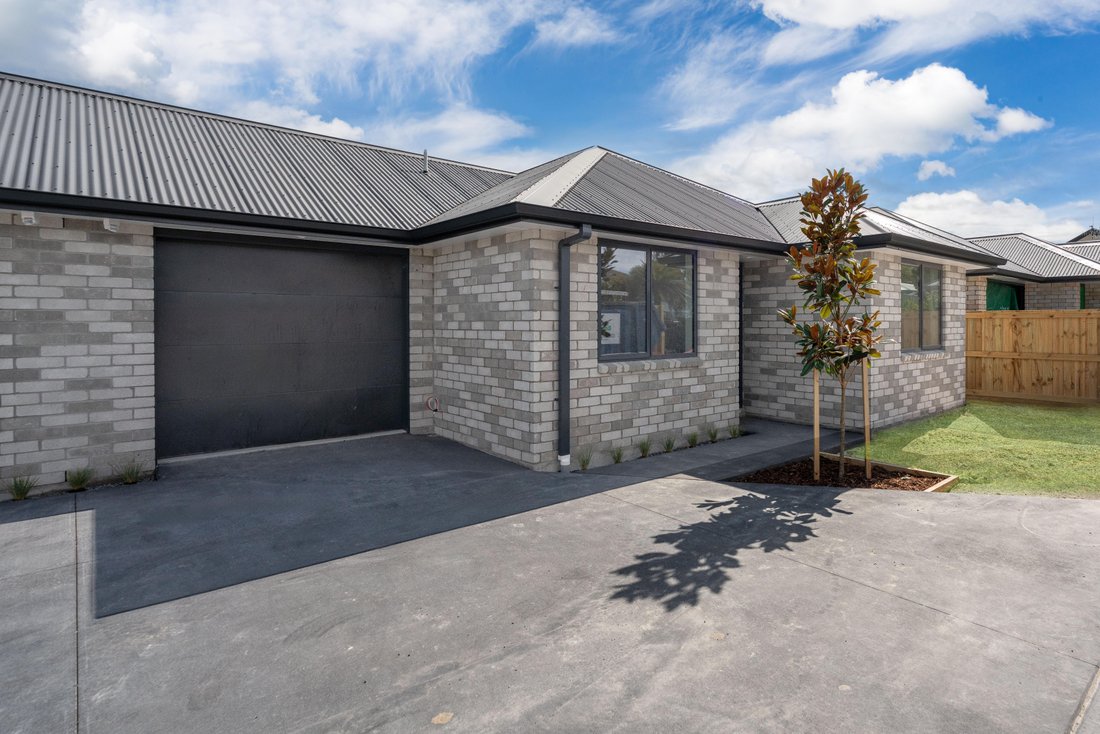 Taupo, Waikato, New Zealand 4 - 17963176