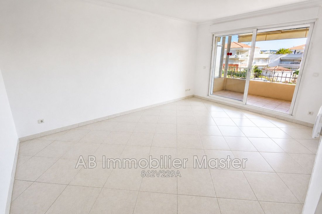 Apartment in Antibes, Provence-Alpes-Côte d'Azur, France 4 - 17519749