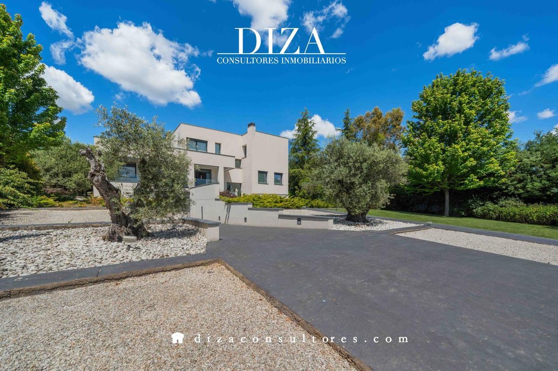 Villa in Boadilla del Monte, Comunidad de Madrid, Spain 3 - 17959251