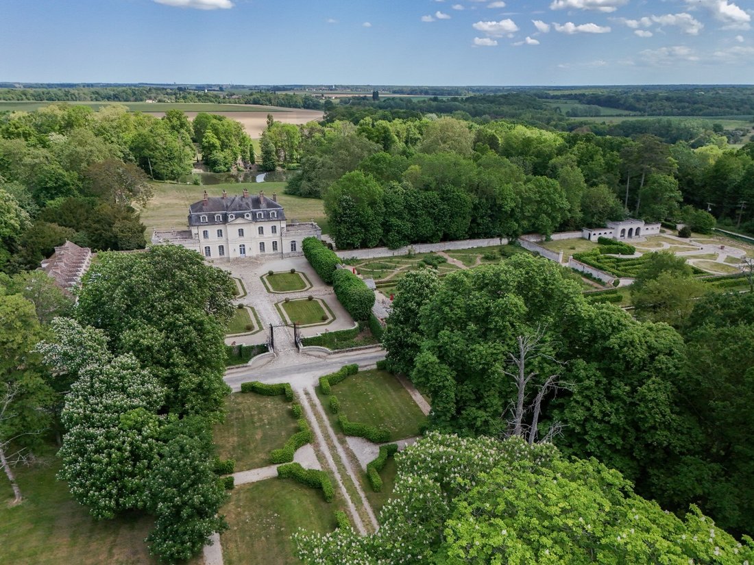 Chateau in Saint Merri, Paris 4e Arrondissement, Paris 3 - 17957844
