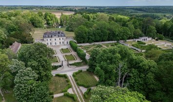 Chateau in Paris, Île-de-France, France 2