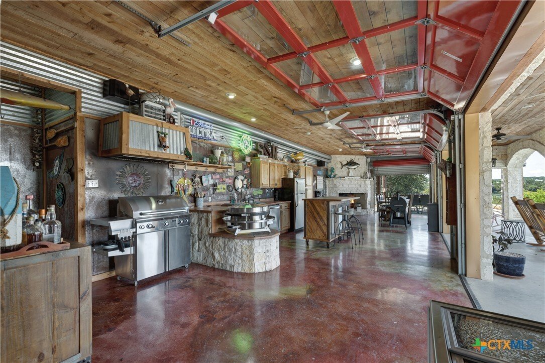 House in Canyon Lake, Texas, United States 5 - 17961035