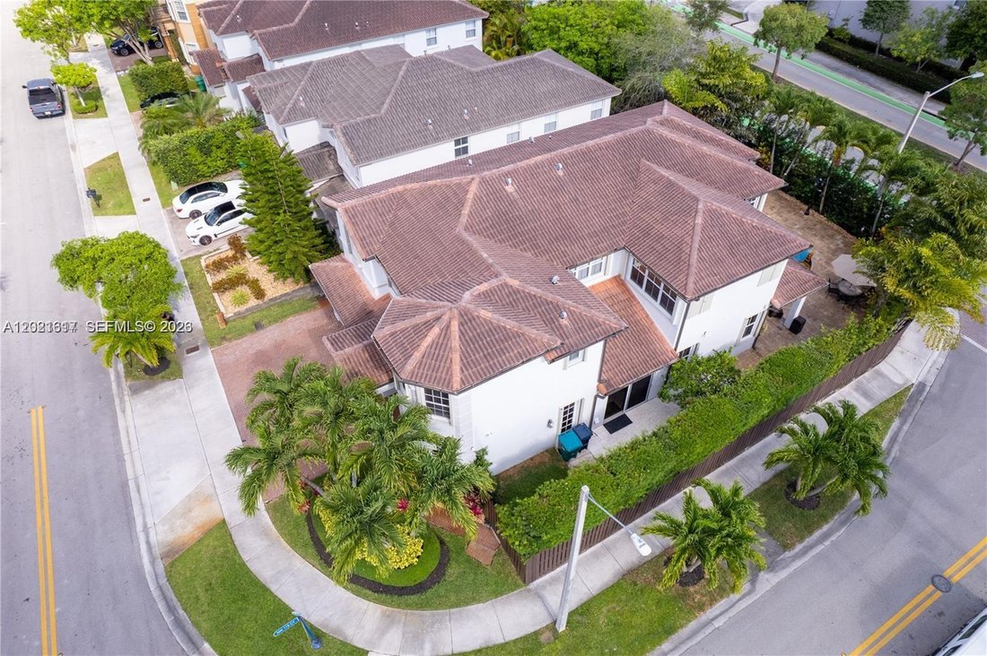 House in Doral, Florida, United States 3 - 17957955