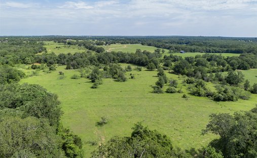 Farm Ranch in Thorndale, Texas, United States 1