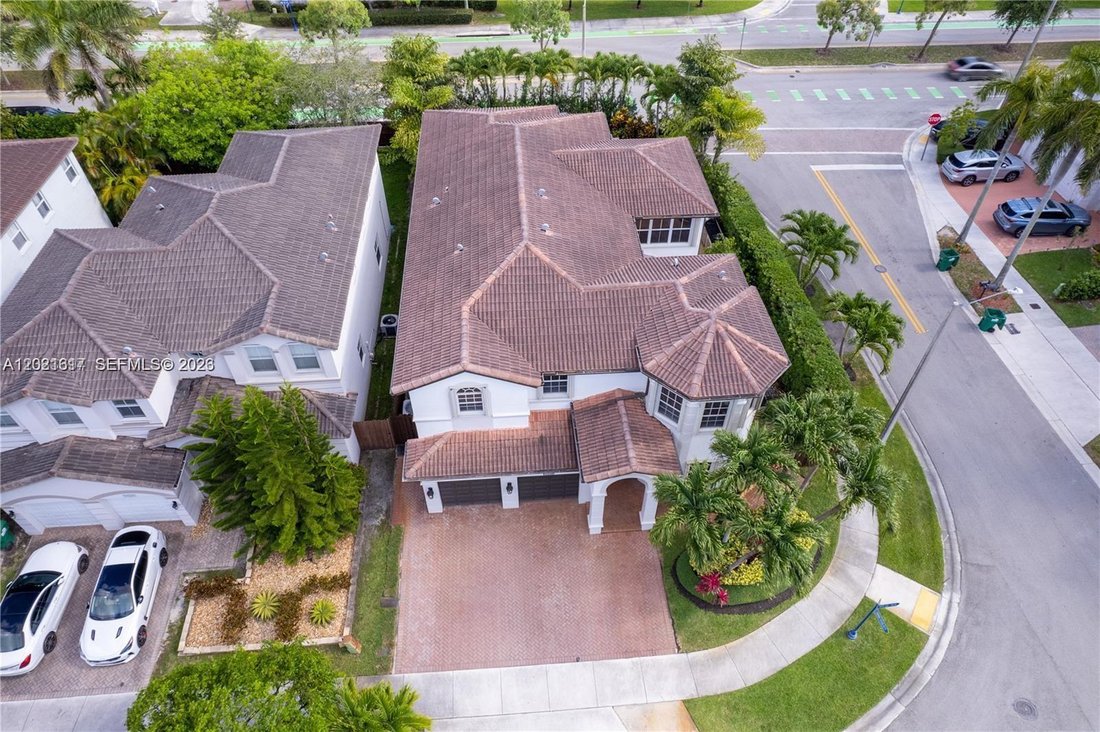 House in Doral, Florida, United States 2 - 17957955