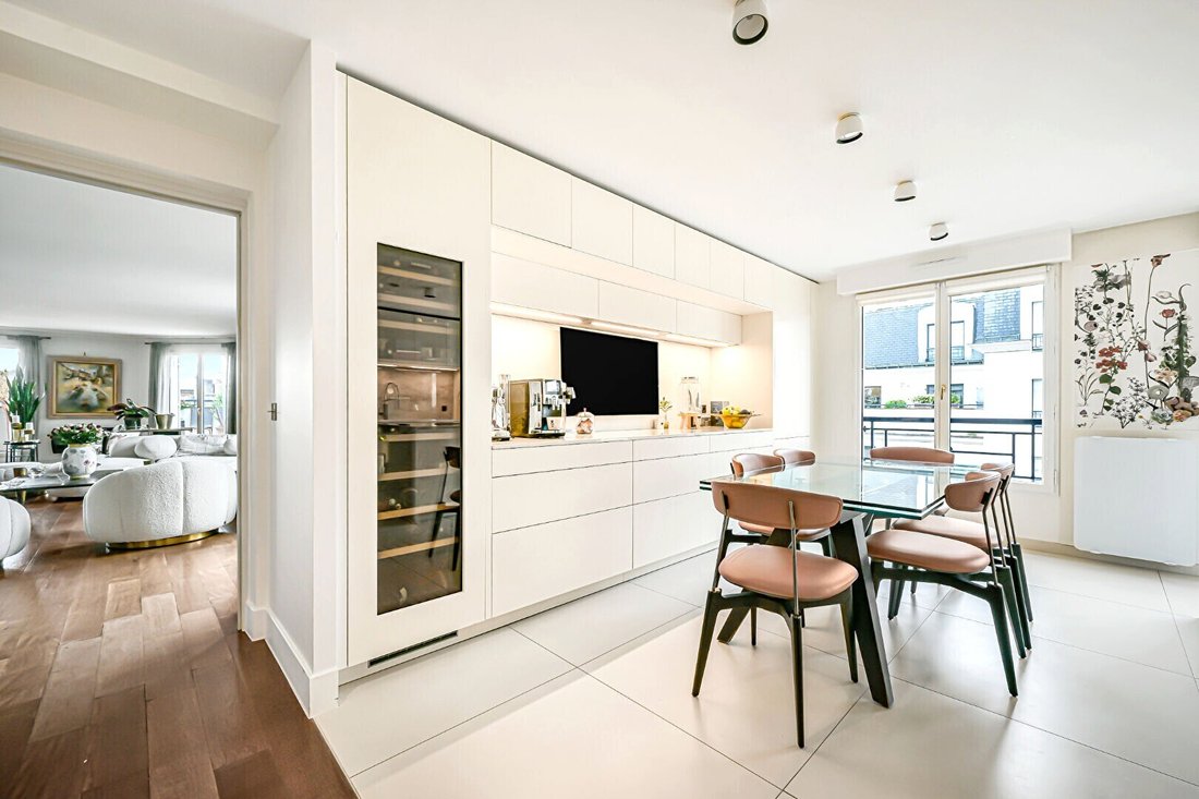 Apartment in Daumesnil, Saint-Mande, France 3 - 17962858