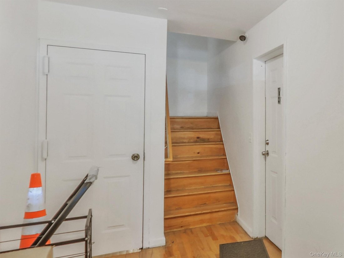 House in New York, New York, United States 3 - 17960593