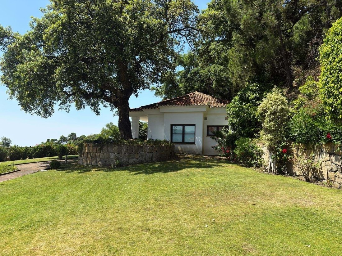 Villa in La Zagaleta, Benahavis, Andalusia 4 - 17960096
