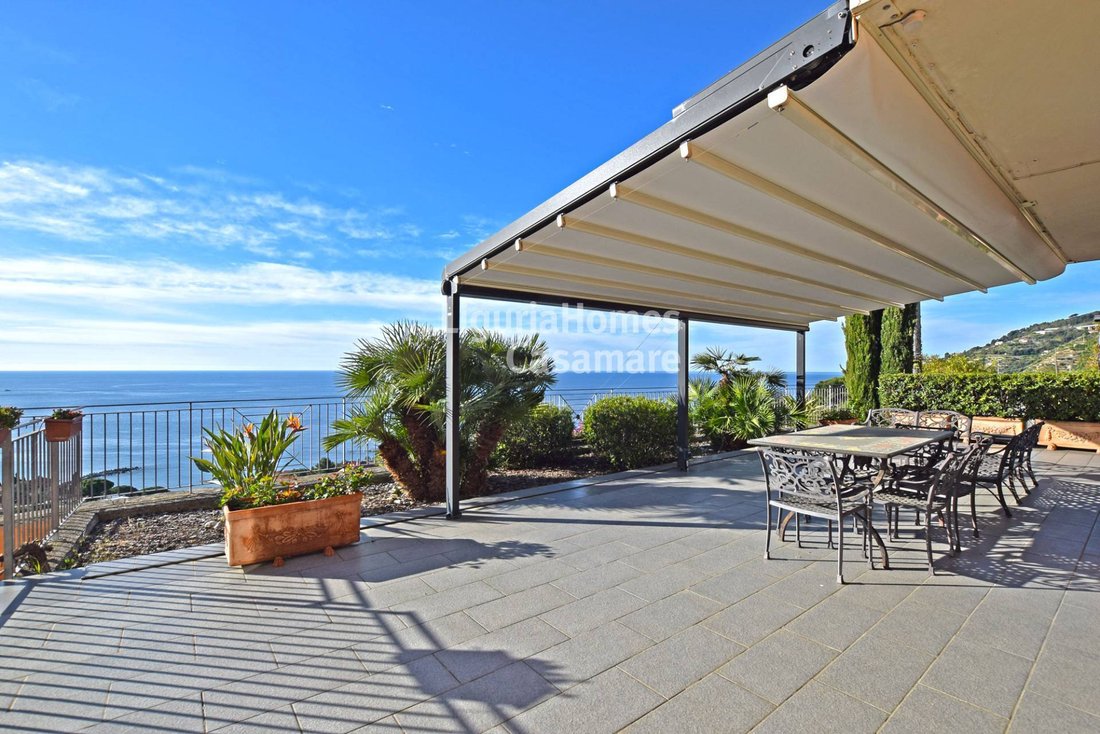 Villa in Aurelia Ponente Street - Valdirodi, Ospedaletti, Liguria 1 - 17959128