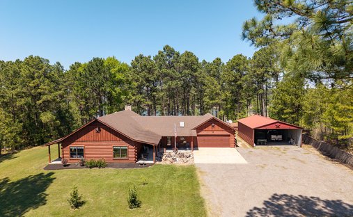 House in Broaddus, Texas, United States 1