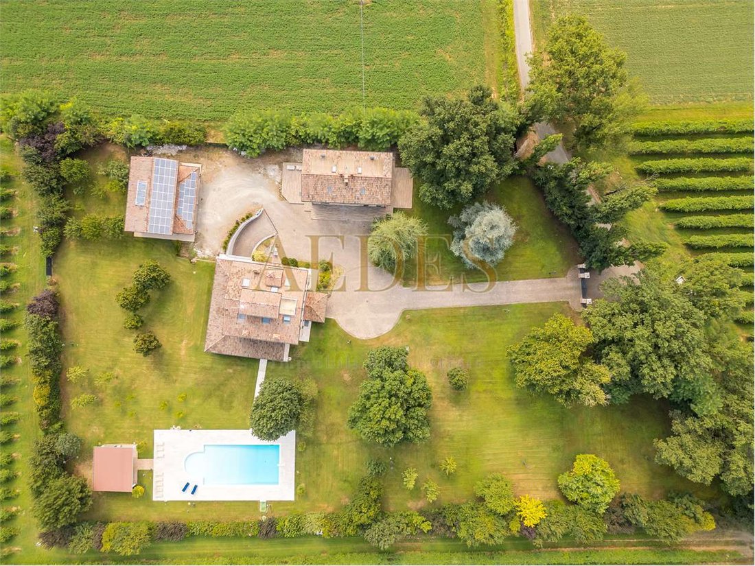 Villa in Formigine, Emilia-Romagna, Italy 4 - 17962084