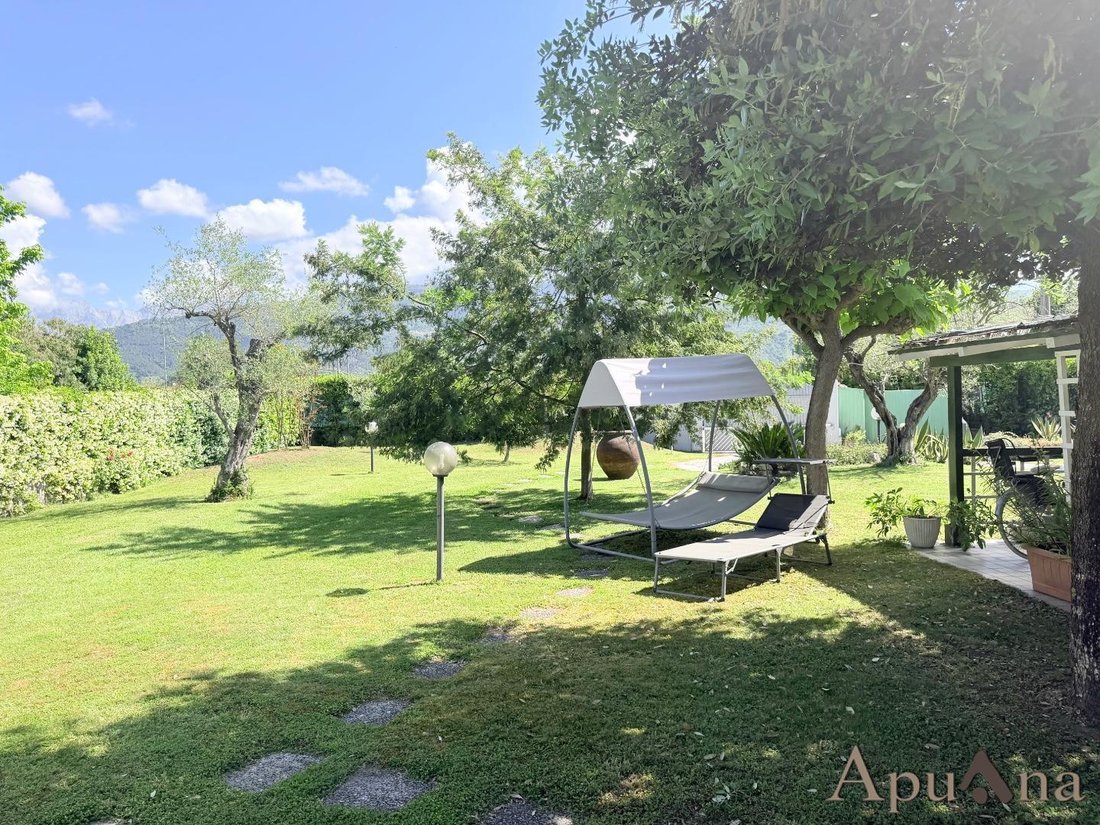 Country House in Poveromo, Massa, Italy 2 - 17962098