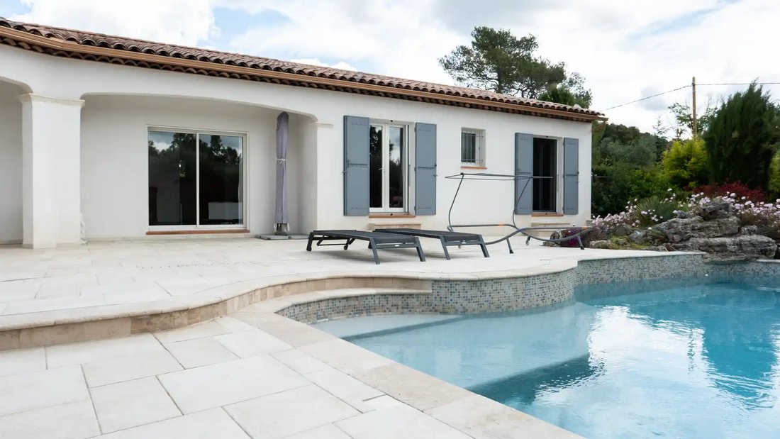 Villa in Garéoult, Provence-Alpes-Côte d'Azur, France 2 - 17962868