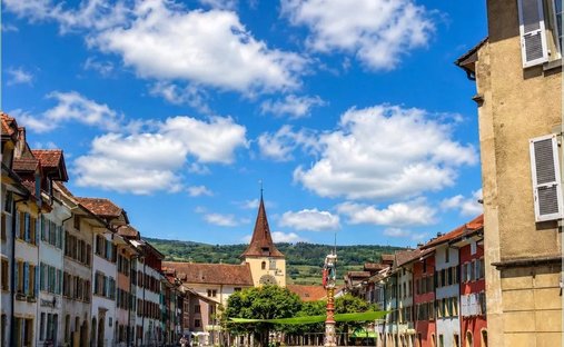 Casa a Le Landeron, Neuchâtel, Svizzera 1