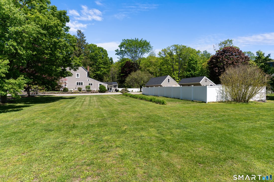 House in Guilford, Connecticut, United States 2 - 17412635