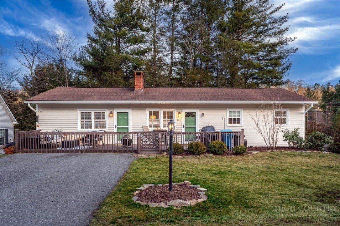 House in Blowing Rock, North Carolina, United States 3 - 17957875