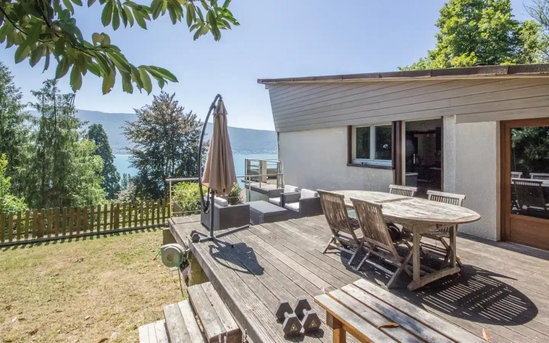 House in Veyrier-du-Lac, Auvergne-Rhône-Alpes, France 2 - 17958911