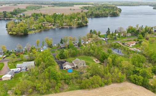 House in Turtle Lake, Wisconsin, United States 1