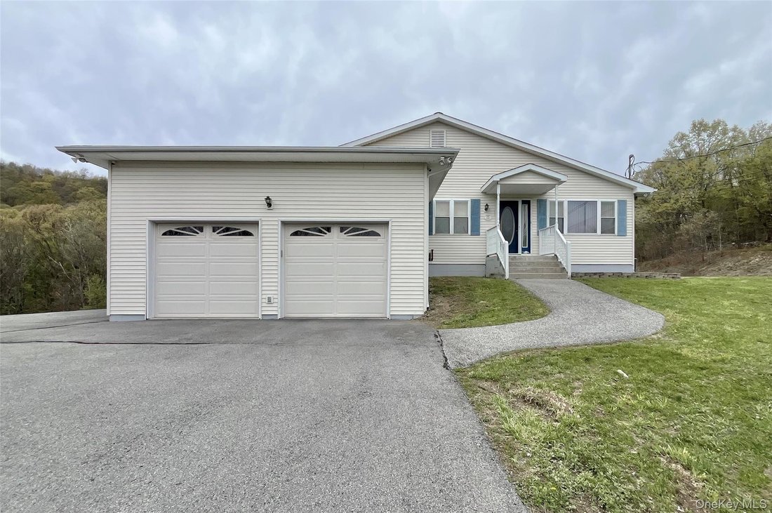 House in Middletown, New York, United States 1 - 17960595