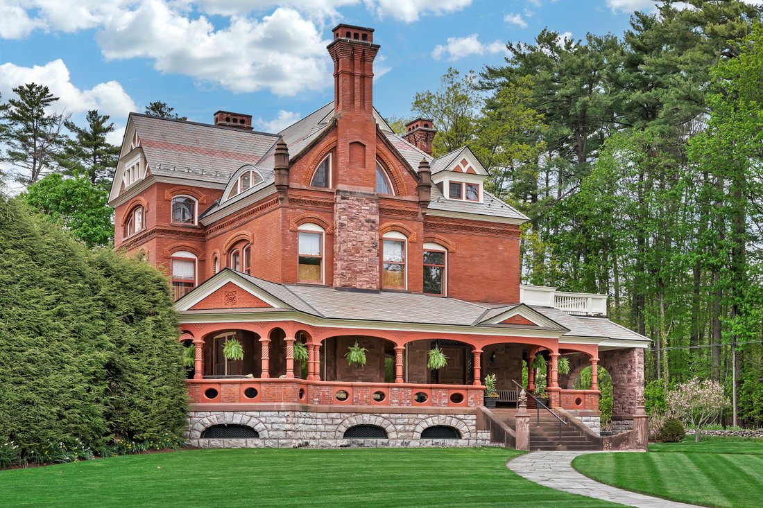 House in Saratoga Springs, New York, United States 1 - 17957848
