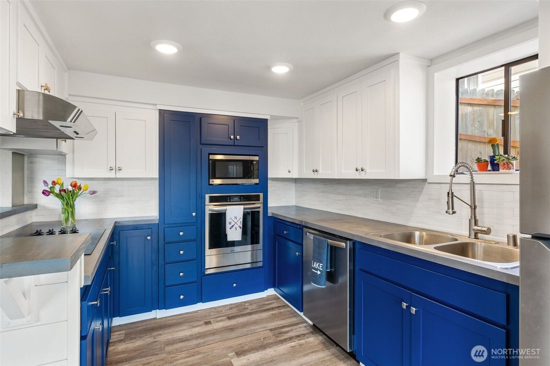 Olympia, Washington, United States 4 - 17959286