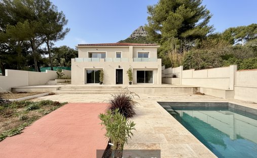 House in Valette Nord, La Valette-du-Var, France 1