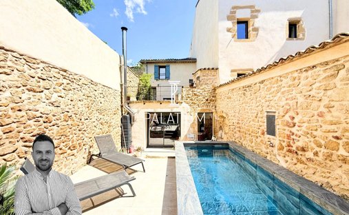 House in Grans, Provence-Alpes-Côte d'Azur, France 1