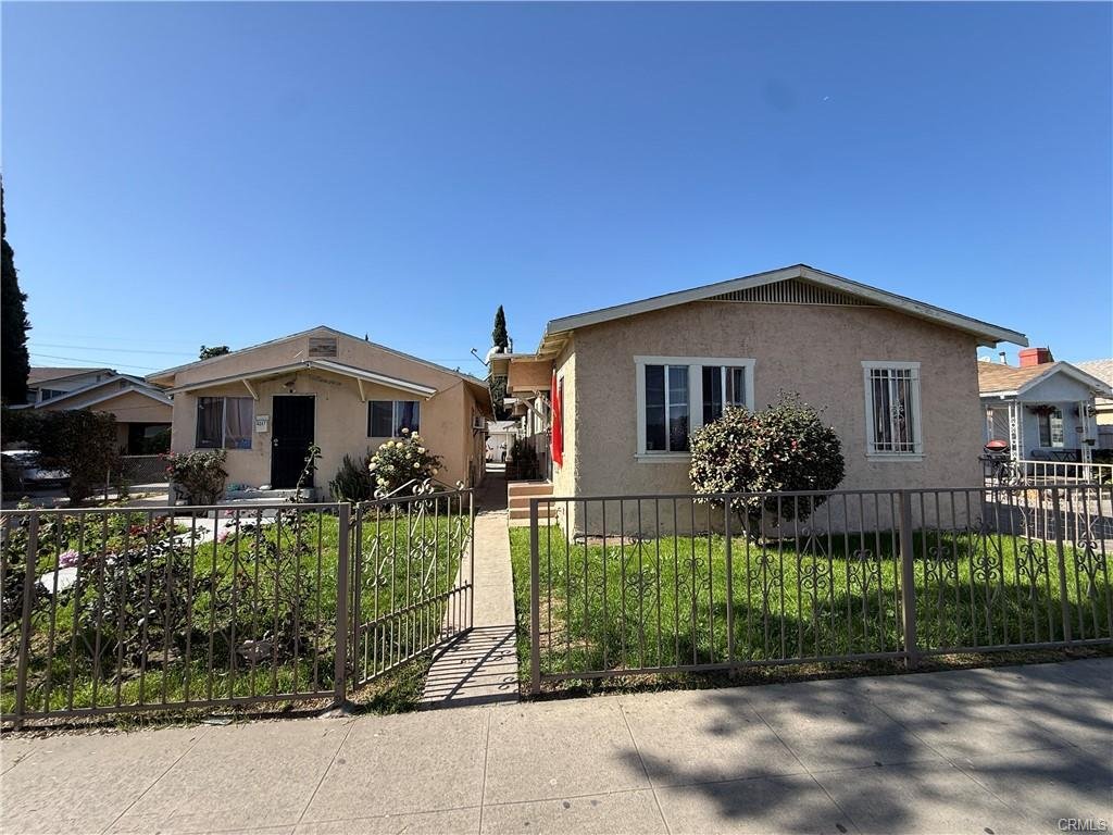 House in Huntington Park, California, United States 1 - 17959011