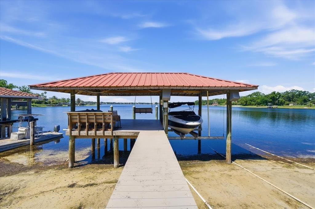 House in Tampa, Florida, United States 5 - 17957836