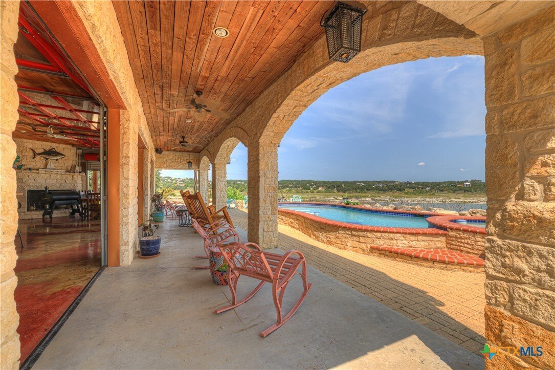 House in Canyon Lake, Texas, United States 4 - 17961035