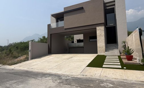 House in Santiago, Nuevo Leon, Mexico 1