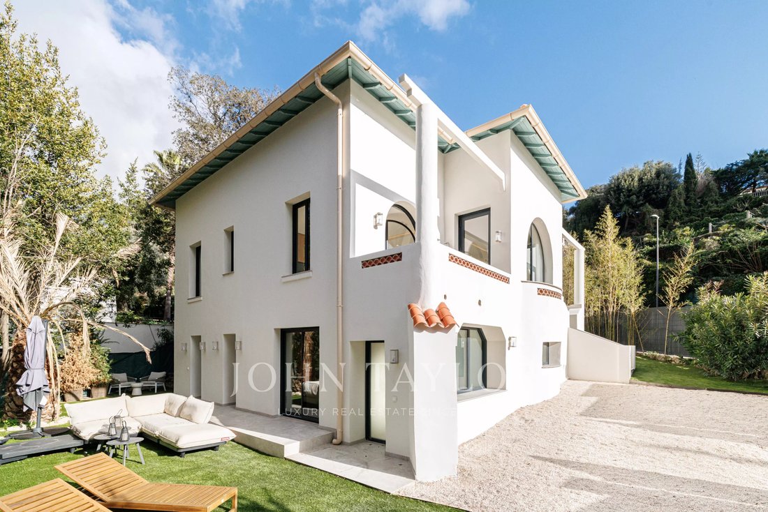 Villa in Cannes, Provence-Alpes-Côte d'Azur, France 1 - 17959482