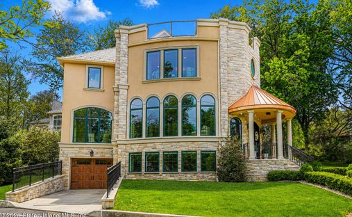 House in New York, New York, United States 1