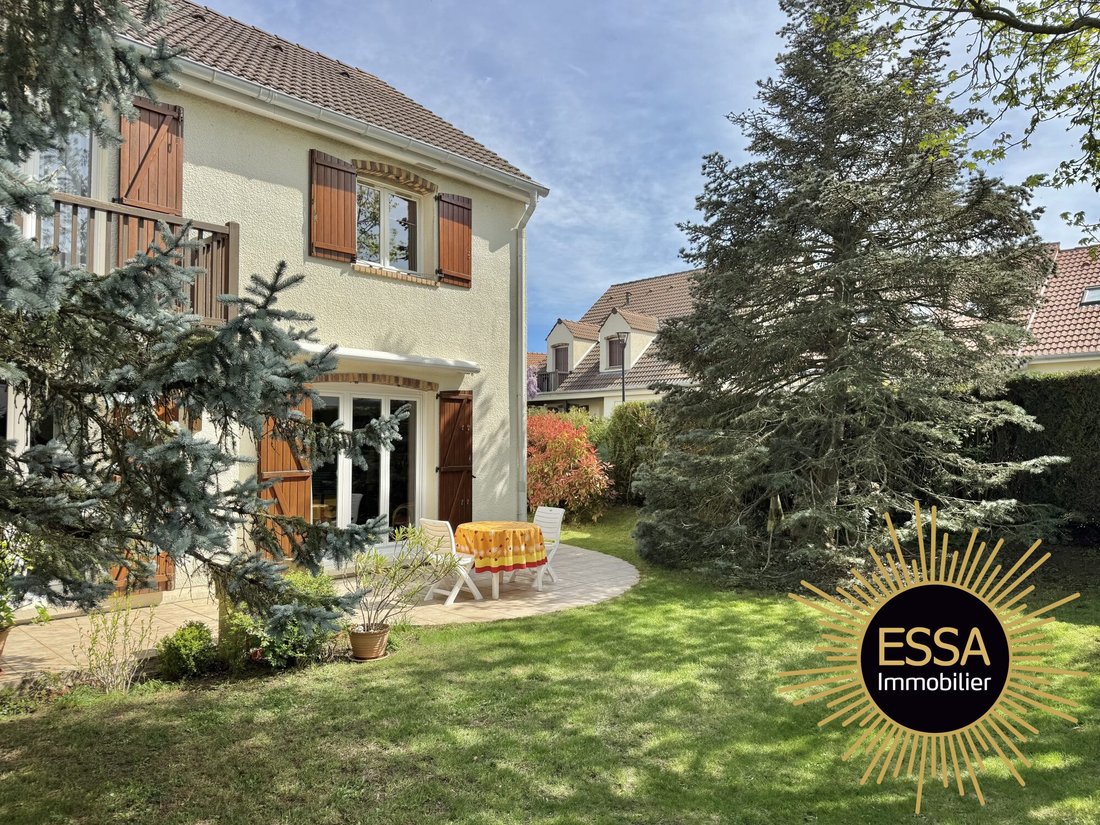 House in Villepreux, Ile-de-France, France 1 - 17963435