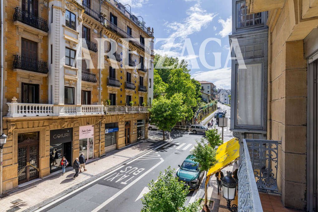 Apartment in Centro, Donostia-San Sebastian, Spain 5 - 17958012